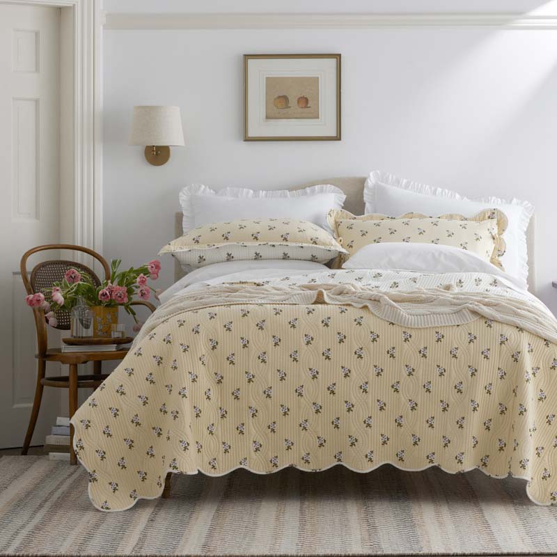 Flower Delight Reversible Quilt - Ivory, King/Cal. King