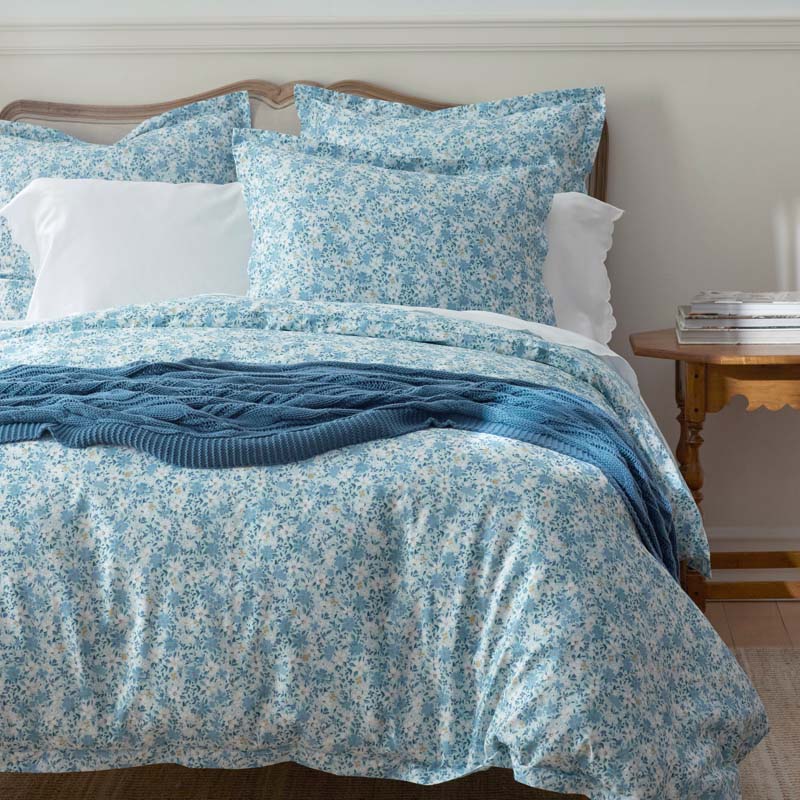Joyful Floral Classic Smooth Sateen Comforter - Blue, Full/Queen