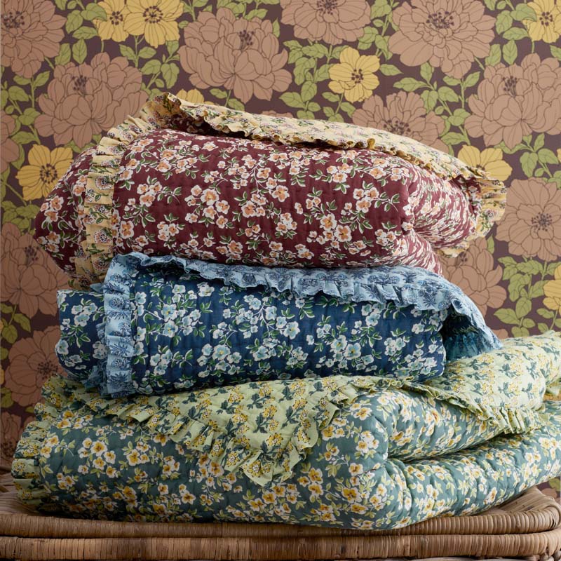 Suhana Reversible Ruffle Quilted Sham - Green, King