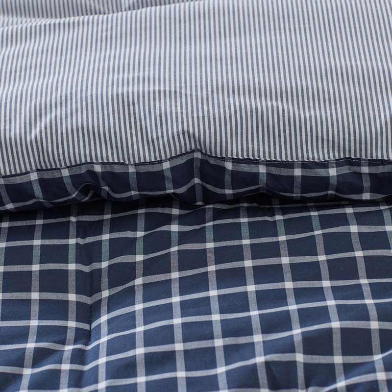 Classic Stripes and Plaids Cool Yarn-Dyed Cotton Percale Reversible Comforter - Windowpane White/Navy, Full