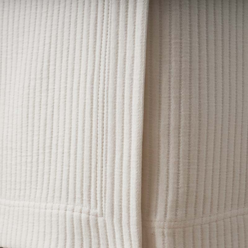 Matelassé 18 in. Bed Skirt - Vertical Stripe Ivory, Queen