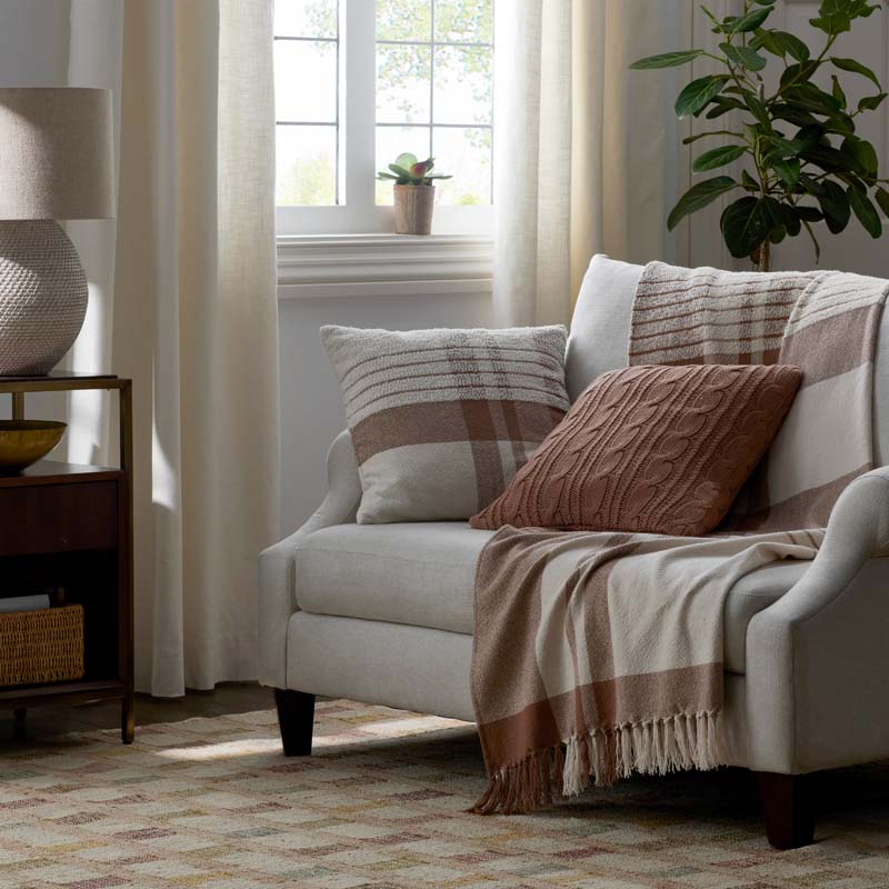 Chunky Cable Knit Decorative Pillow Cover - Caramel