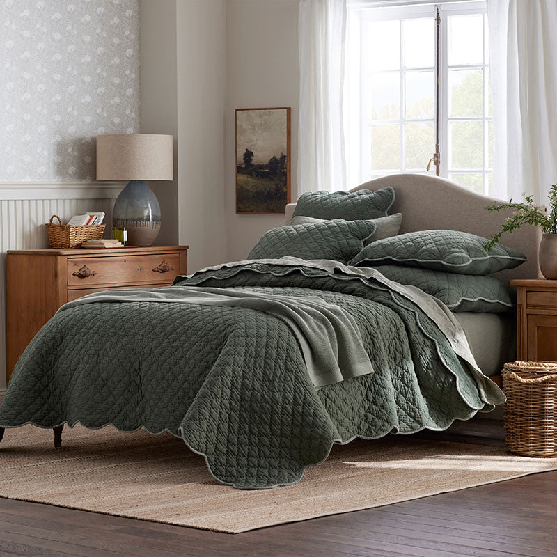 Scallop Quilted Sham - Forest Green, King