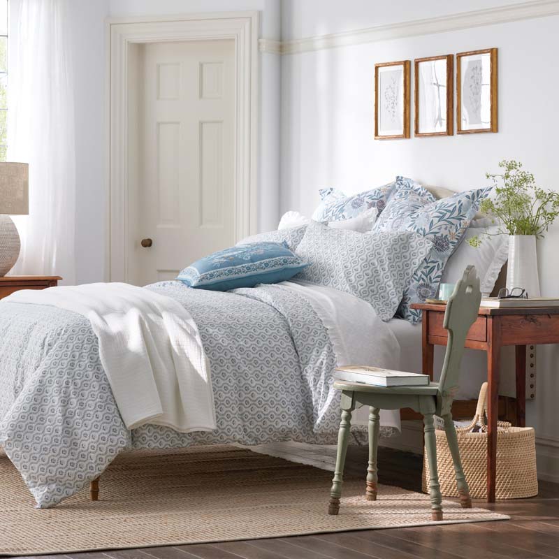Tira Floral Classic Cool Cotton Percale Bed Sheet Set - Flower Blue, Queen