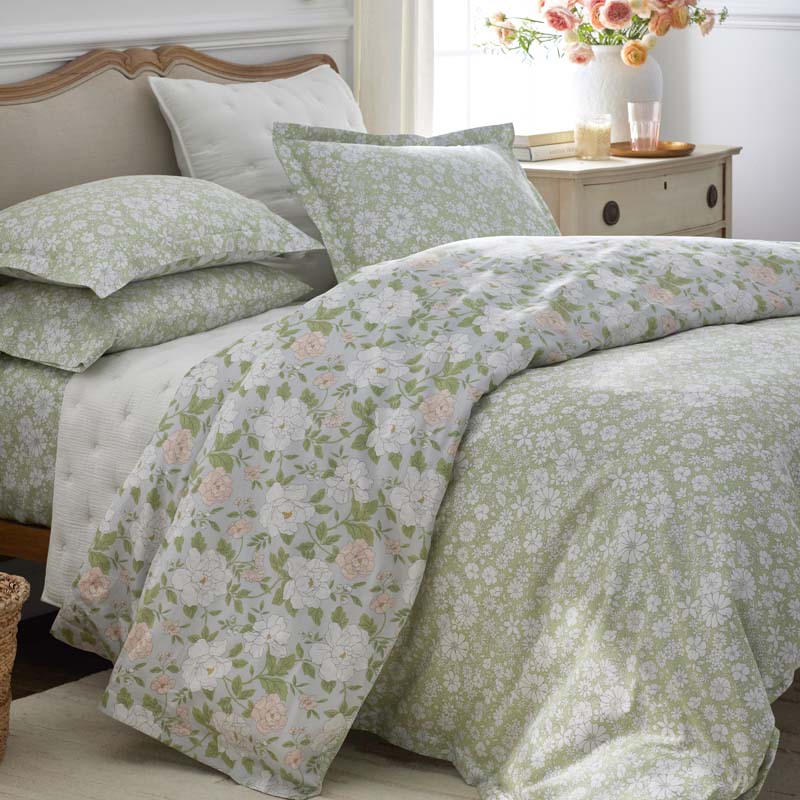 Misty Meadow Cluster Reversible Classic Smooth Sateen Sham - Green Tea, King