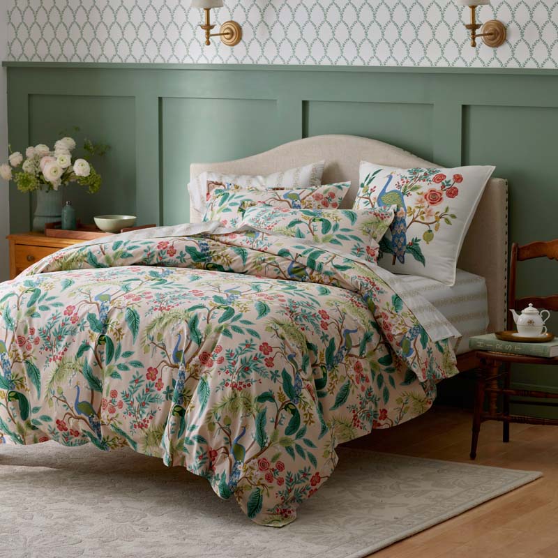 Peacock Classic Smooth Sateen Fitted Bed Sheet - Blush, Queen