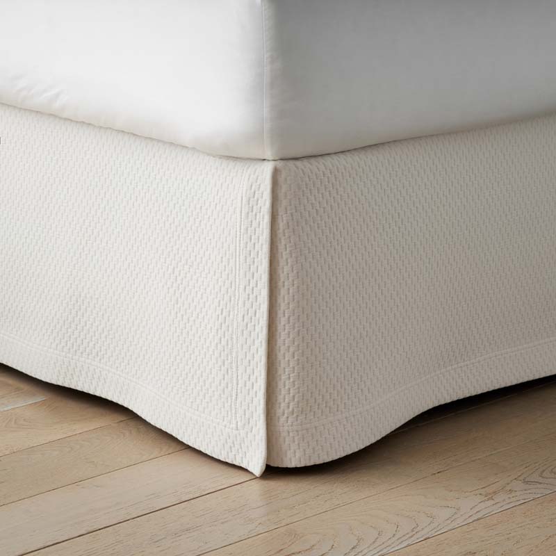 Matelassé 18 in. Bed Skirt - Textured Grid Ivory, Full