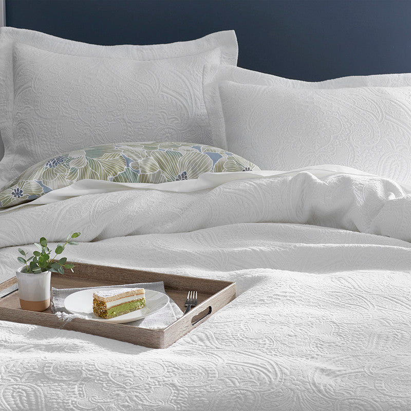 Hillcrest Cotton Matelassé Sham - White