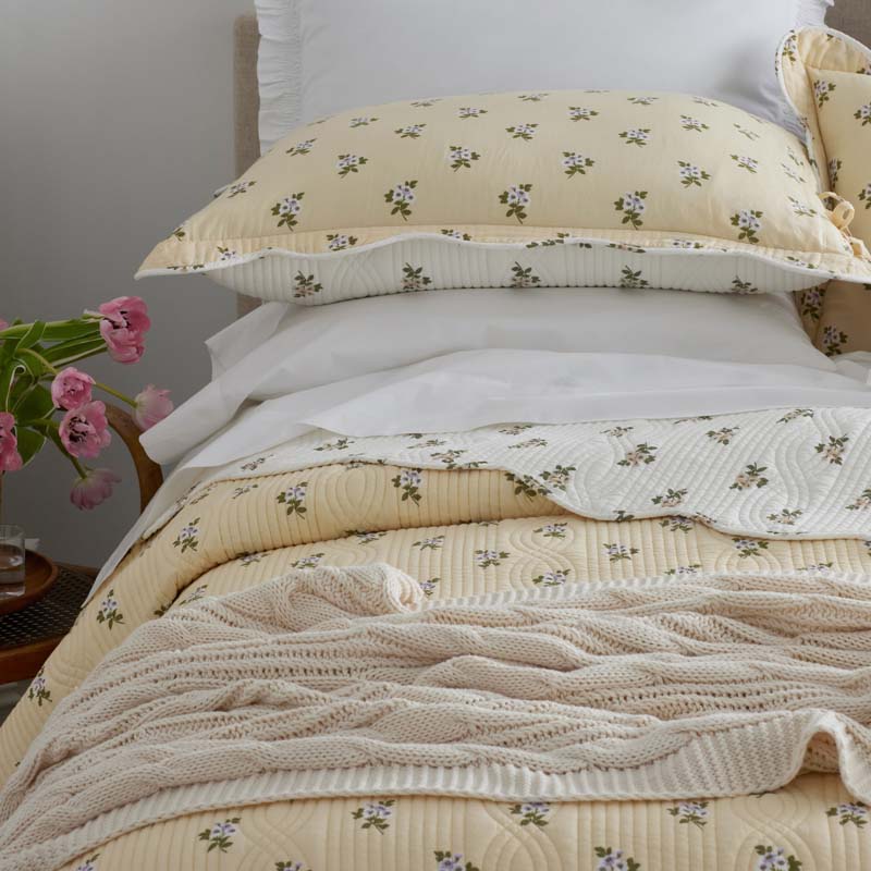 Flower Delight Reversible Quilt - Ivory, Full/Queen