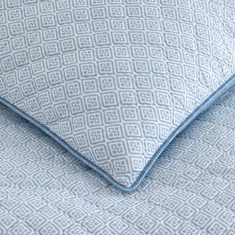 Tira Geo Reversible Quilt - Blue, King/Cal. King