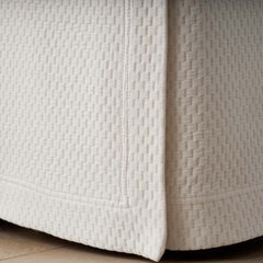 Matelassé 18 in. Bed Skirt - Textured Grid Ivory, Queen