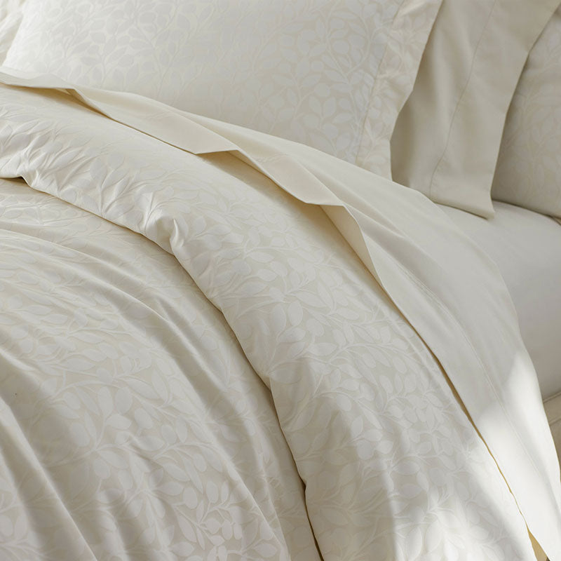 Jacquard Leaf Yarn-Dyed Premium Smooth Supima® Cotton Wrinkle-Free Sateen Duvet Cover - Ivory, Full/Queen