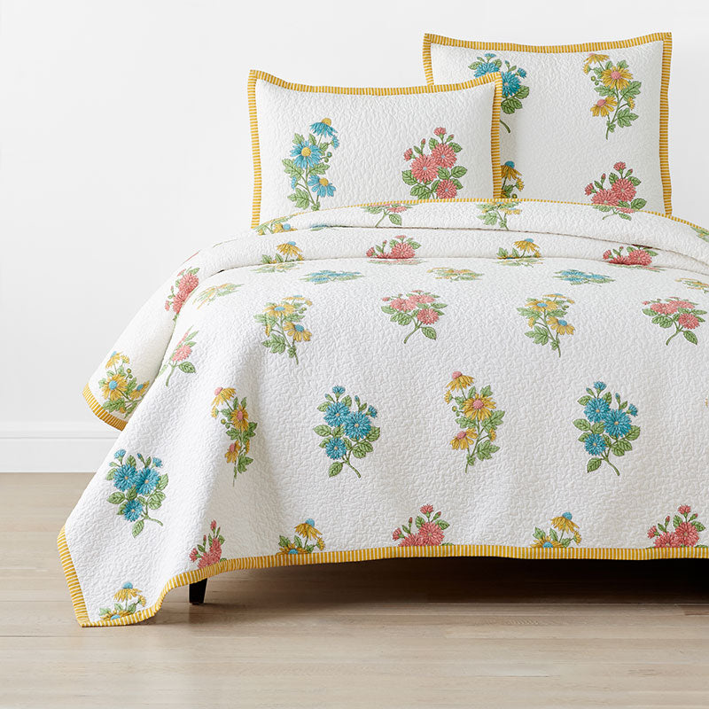 Lily Garden Quilted Coverlet - White Multi, Twin/Twin XL