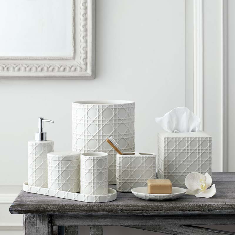 Porcelain Lattice Waste Basket - White