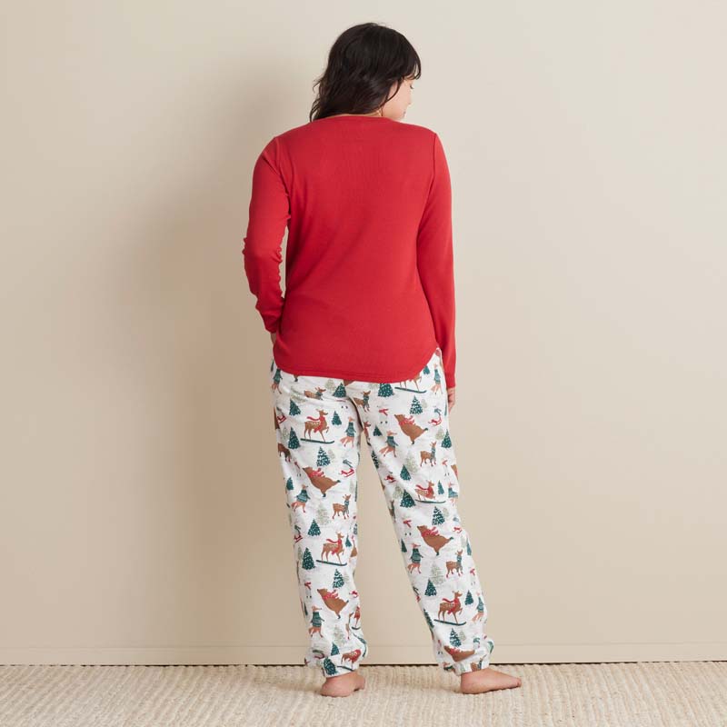 Family Flannel Women's Jogger Pants Pajama Set - Winter Skating Animals, XXXL