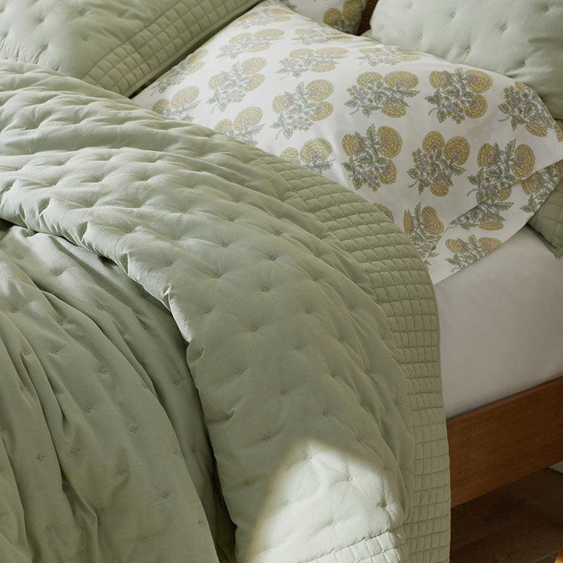 Pintuck Quilt - Light Sage, Full/Queen