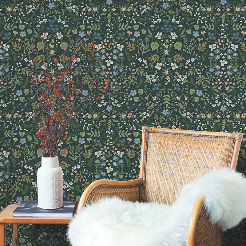 Wildwood Traditional Wallpaper - Hunter, Swatch