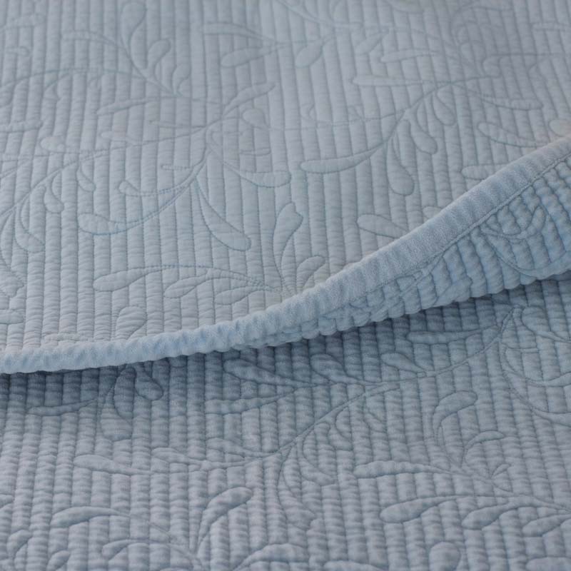 Tinsley Leaf Quilt - Blue, King/Cal. King