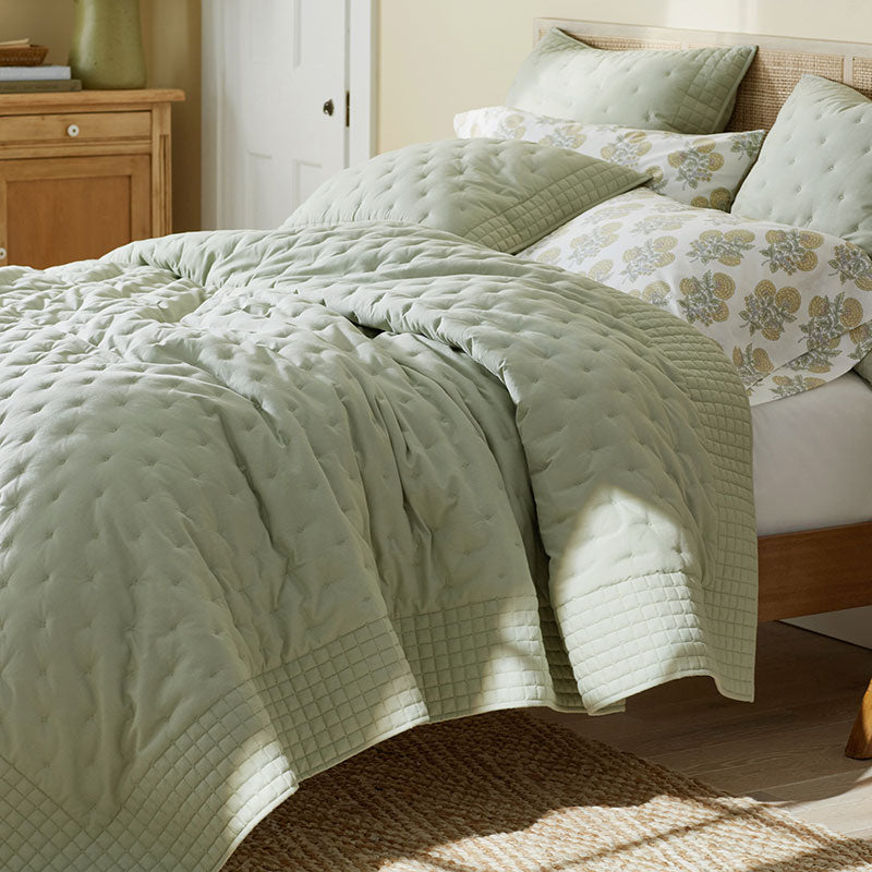 Pintuck Quilt - Light Sage, King
