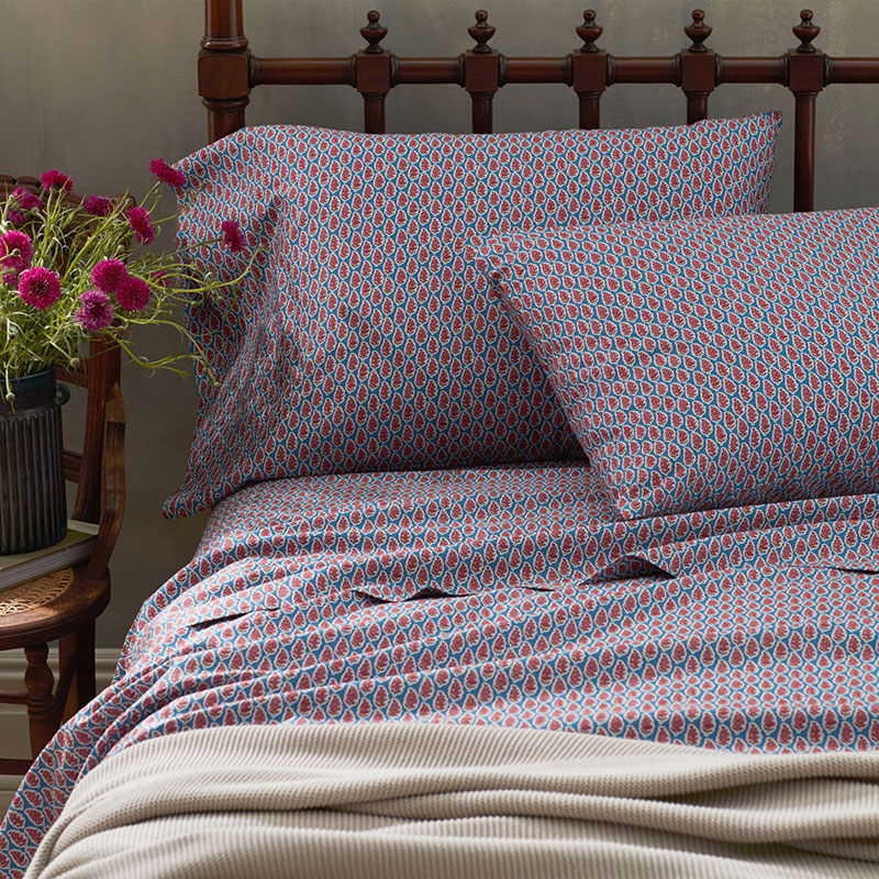 Butti Floral Premium Smooth Sateen Flat Bed Sheet - Red/Blue, Full