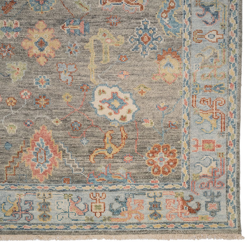 Hand Knotted Traditional Wool Rug - Silver, 5' x 8'