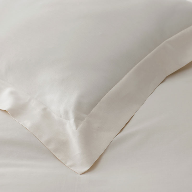 Classic Smooth Sateen Solid Comforter - Ivory, King/Cal King