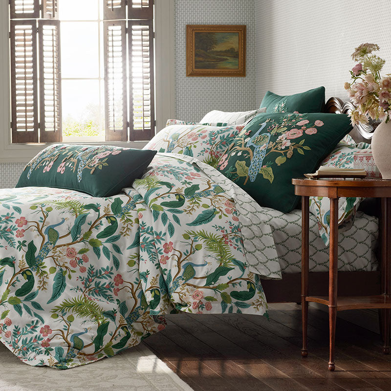 Peacock Classic Smooth Sateen Comforter - Cream, Twin/Twin XL