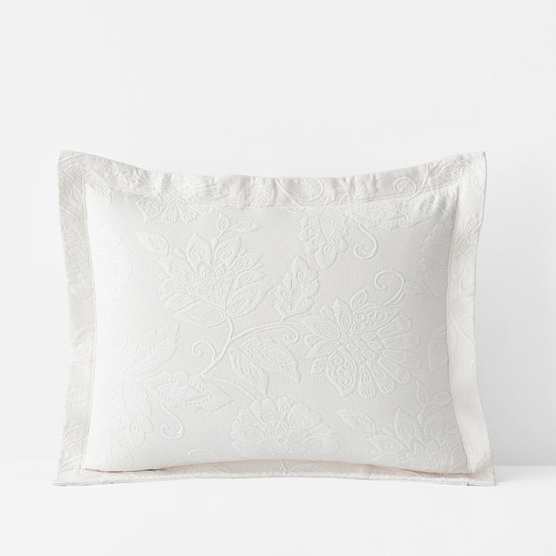 Putnam Cotton Matelassé Sham - Ivory