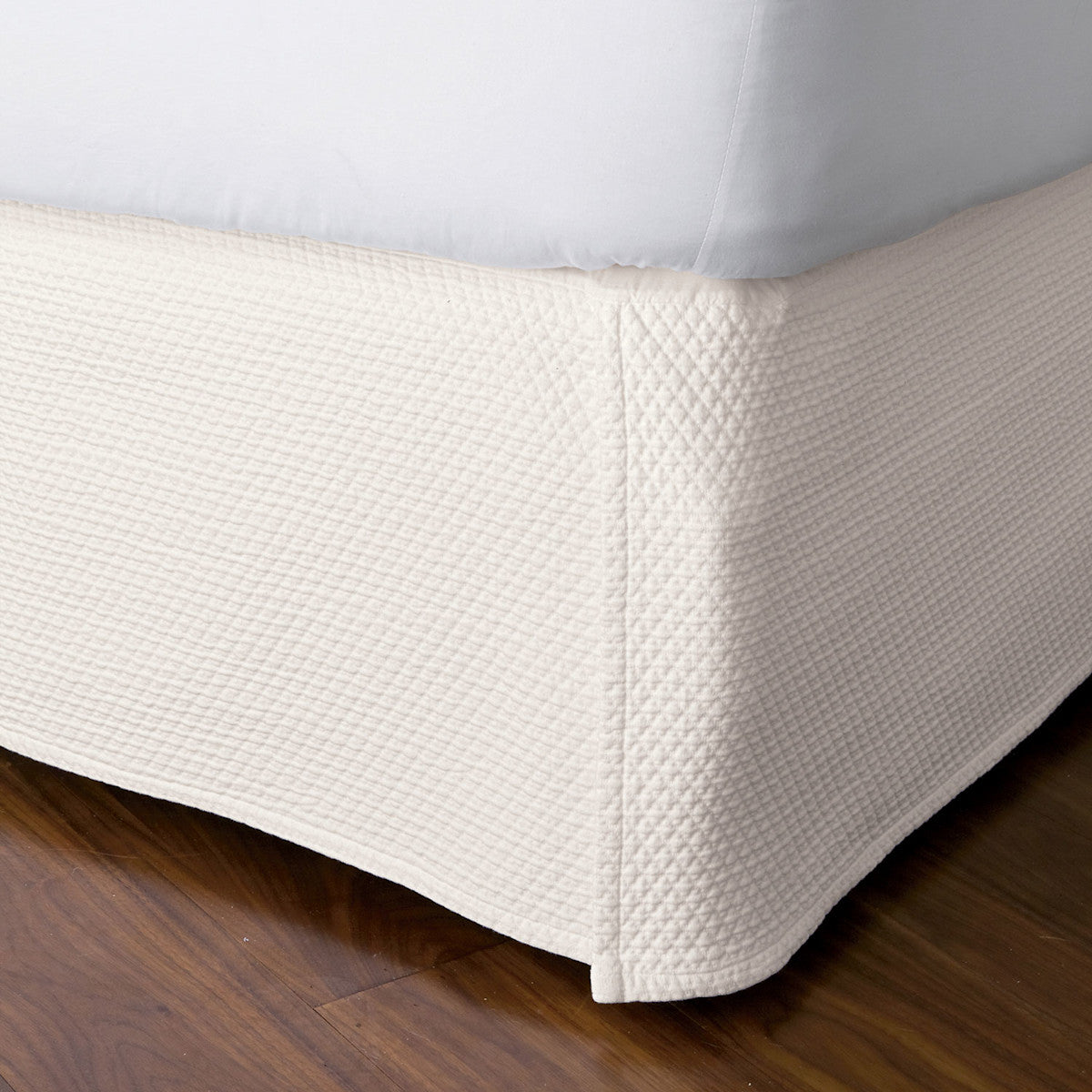 Madelyn Egyptian Cotton Matelassé 18 in. Drop Bed Skirt - Ivory