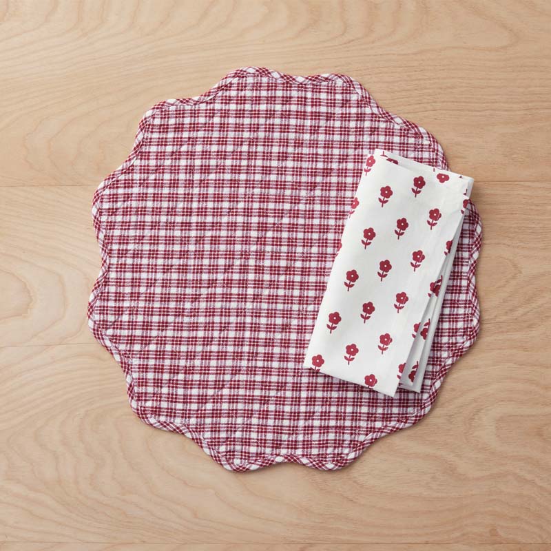 Flower Napkins, Set of 4 - Red