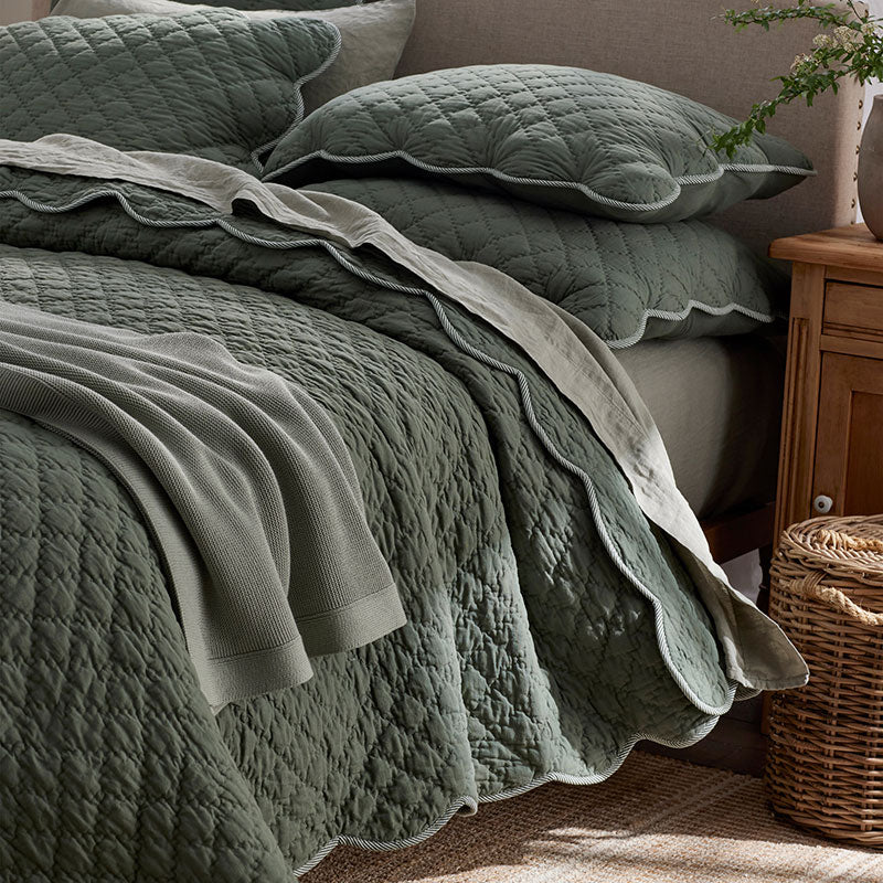 Scallop Quilted Sham - Forest Green, King