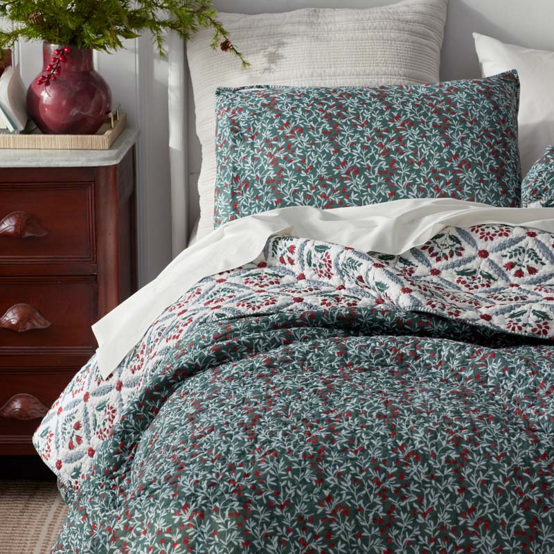 Elderberry Reversible Quilted Sham - White, King