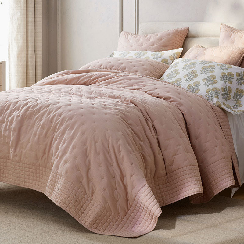 Pintuck Quilt - Faded Rose, King