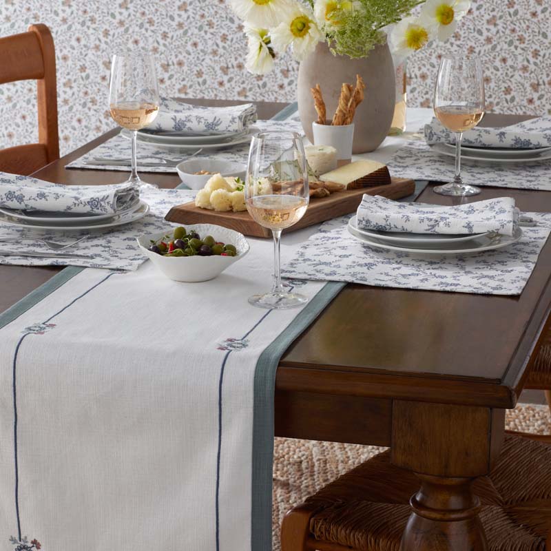 Floral Placemats, Set of 4 - Tapestry Vine