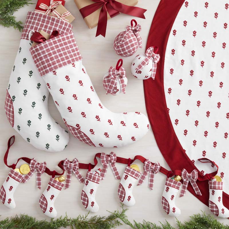 Flower Holiday Reversible Tree Skirt - Red, 50 in. x 50 in.
